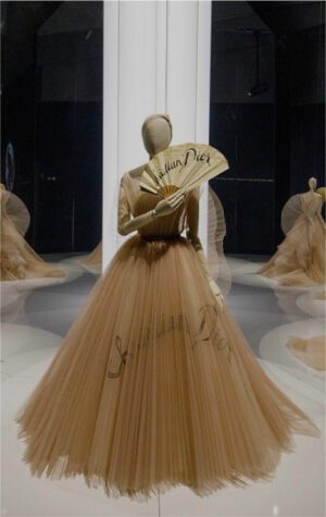 HISTORIA DE LA MODA 9.1