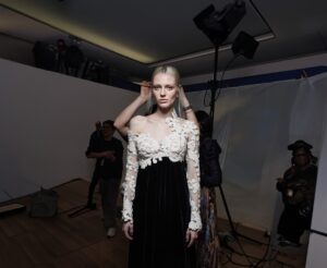 ASESORAMIENTO DE IMAGEN 9.3 + DELFI KAUFMANN